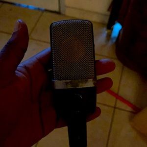 Microphone